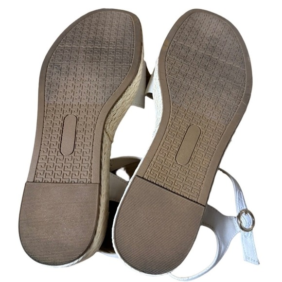 Crown & Ivy Laurey White Canvas Wedge Sandals – Size 8 - Picture 5 of 7